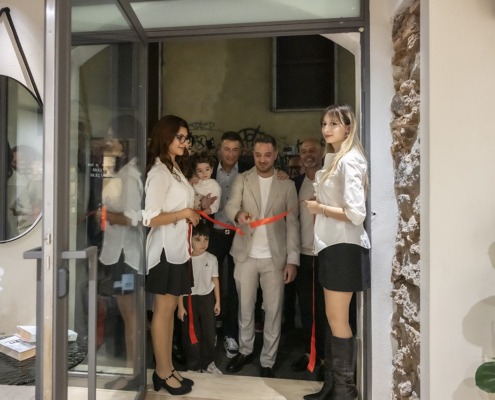 Taglio del nastro per l’inaugurazione di Moretti Compact Home da Cappadonna Mobili a Catania
